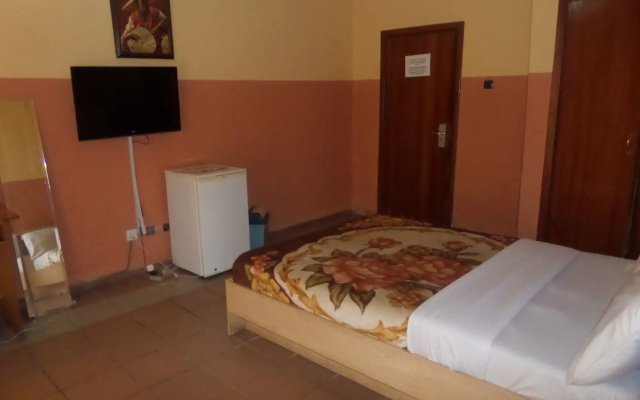 Febson Hotel