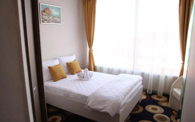 Bella Marina Hotel Plutitor cm