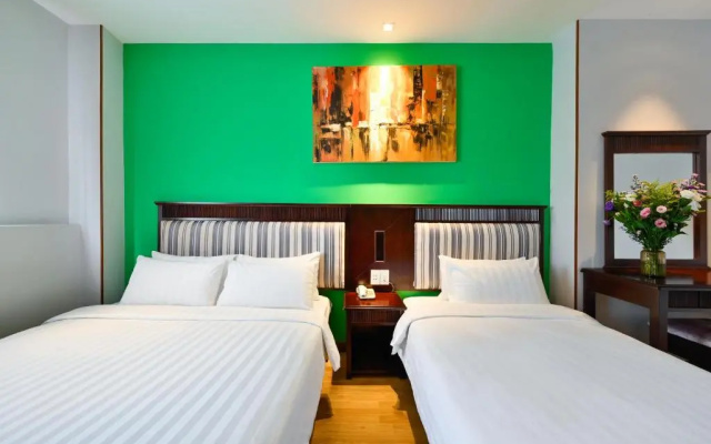 Cherry Hotel Central