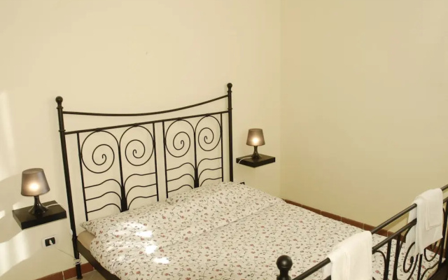 Cozy Holiday Home in Trecase With Balcony - Casa per Ferie