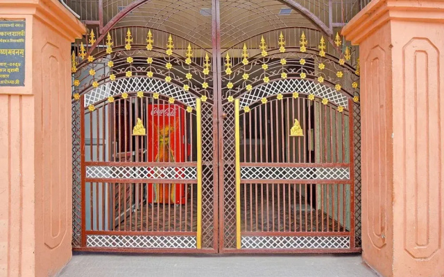 Fabhotel Raghunandan Inn