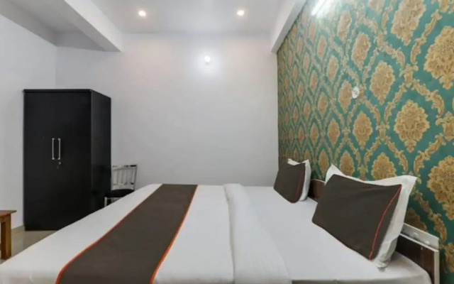 Divine Glory Hotel