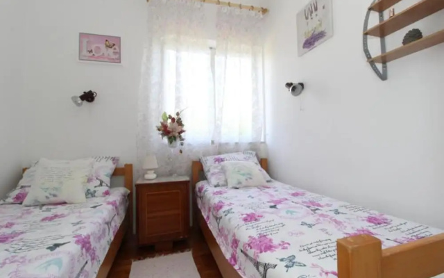 Apartments Danijela Novalja