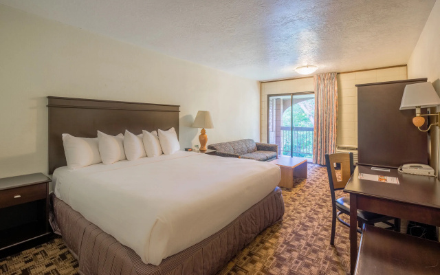 Cottonwood Suites Boise Riverside Downtown