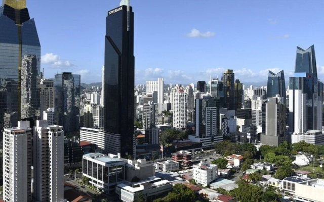 Apto. 21G vista a la Ciudad