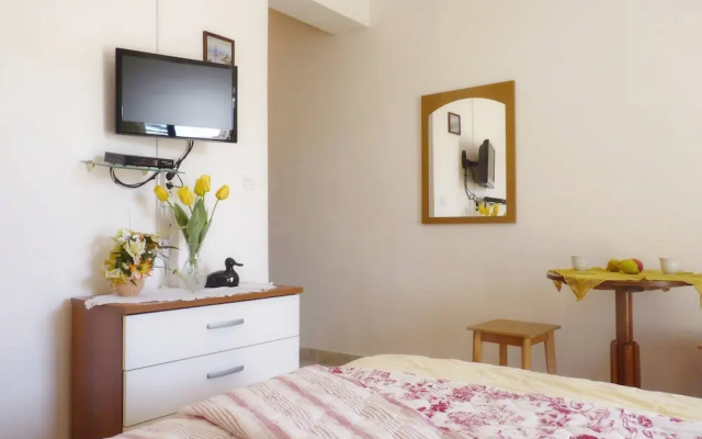 Apartments and Room Marin