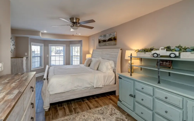 Five Points Bungalow