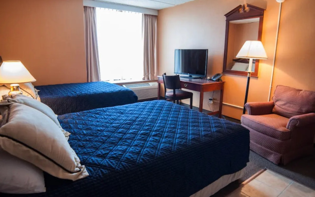 North Aurora Hotel