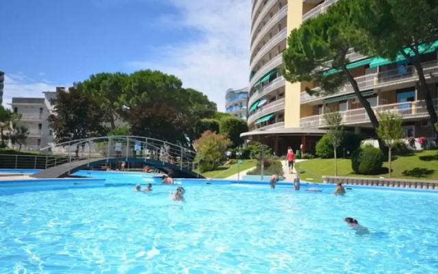 Studio in Residence With Pool