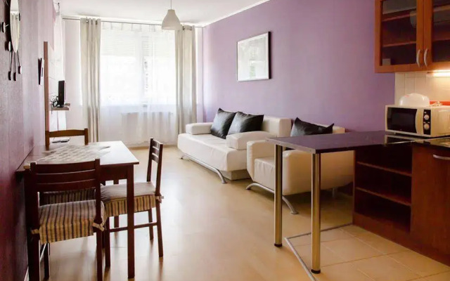 Far Home Apartments