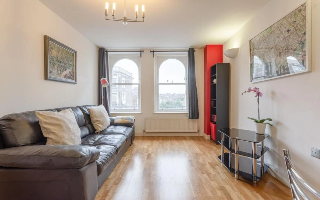 Comfortable 1 Bedroom North London Flat