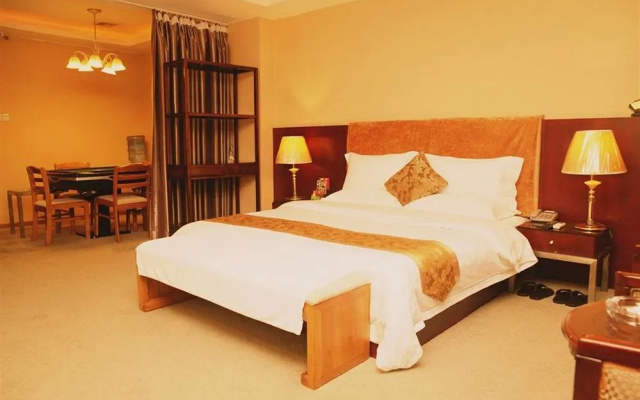 Orange Hotel Shenzhen Qianhai Bihai Bay