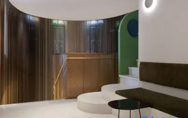 More Fun Hotel