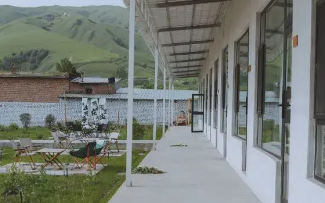 Nalati Yuekongshan Homestay (Nalati Grassland)