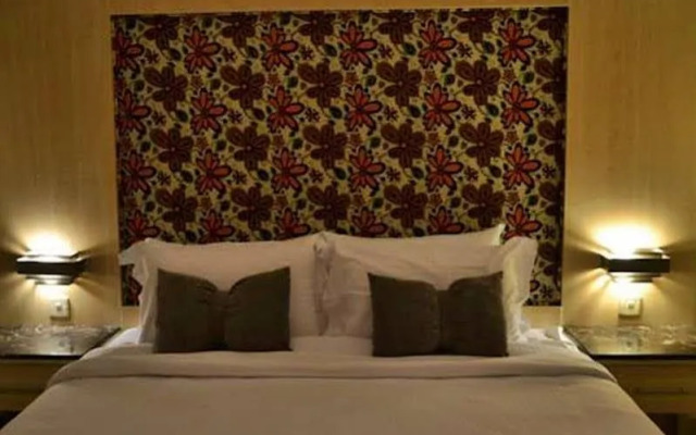 Sama Al Qasr Khorais - Economic