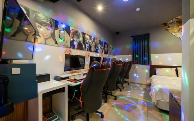 Fan Hotel
