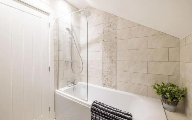 Cleethorpes Holiday Home SLEEPS 6