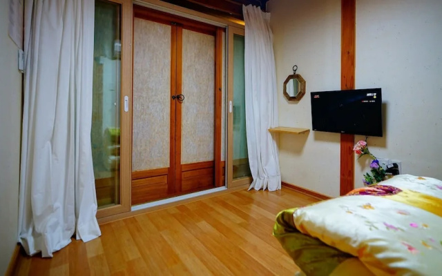Jeonju Happy Maru Hanok