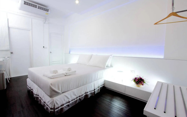 U Apartment