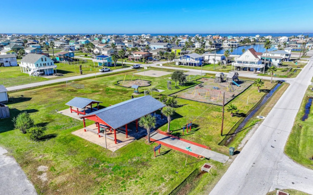 Hello Sunshine by Ryson Vacation Rentals