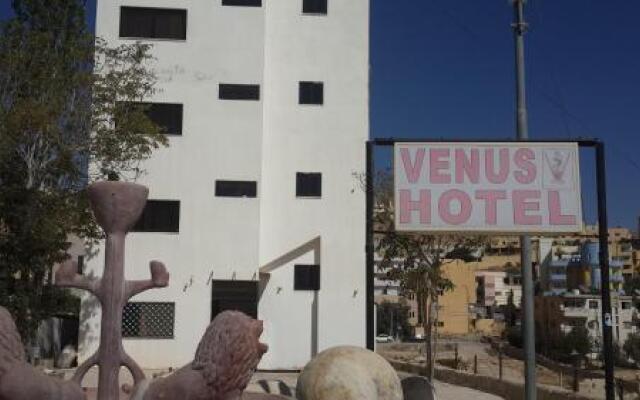 Отель Petra Venus Hotel Иордания, Вади-Муса - отзывы, цены и фото номеров - забронировать отель Petra Venus Hotel онлайн вид на фасад