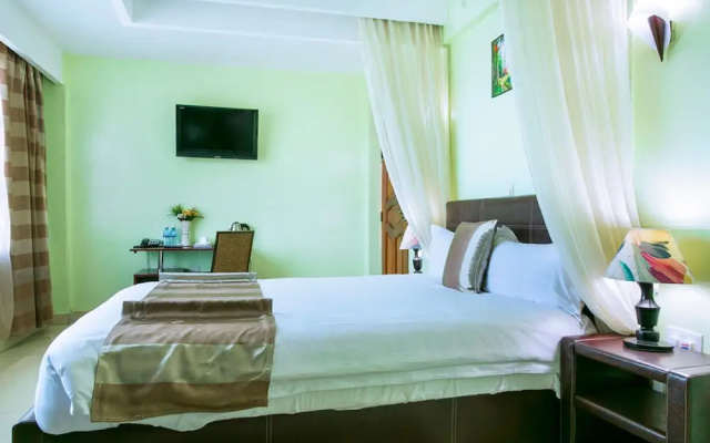 The Legacy Hotel & Suites