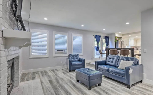 Modesto Home w/ Deck - 2 Mi to Vintage Faire Mall