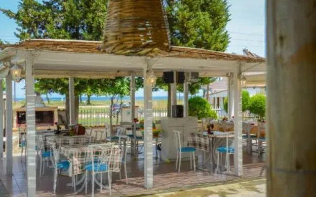 Ellas Hotel