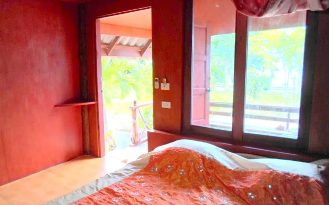 Bangrak Bungalow