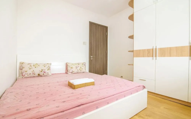 Henry Apartment Sunrise City