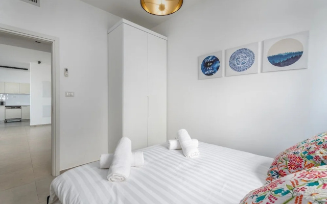 luxury garden apartment heated pool