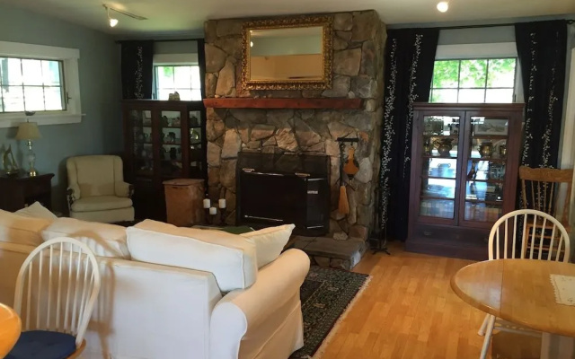 The Greenleaf Inn