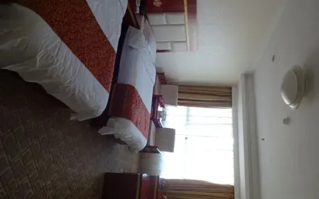 Hejin XinGeng  JinDing Hotel