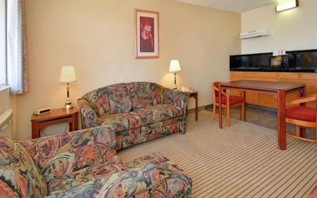 Airporter Inn