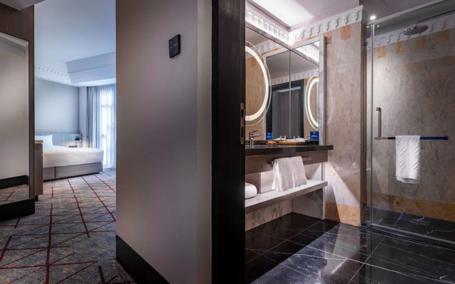 DoubleTree by Hilton Putrajaya Lakeside
