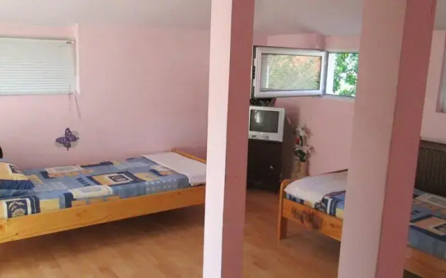 Natalia Guest House