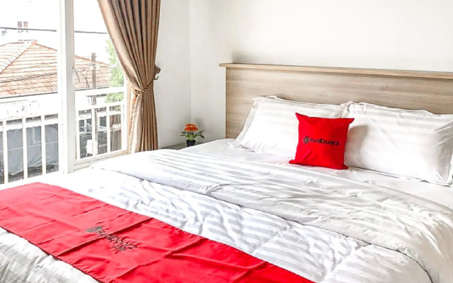 Reddoorz Syariah Near Kenjeran Park