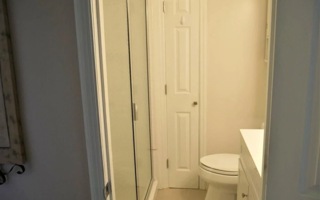 Beach Breezes - 4 Br Home