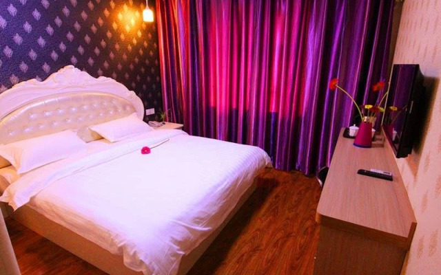 Yixuan Culture Theme Hotel