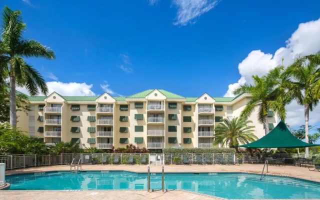 Grand Cayman Suite 309