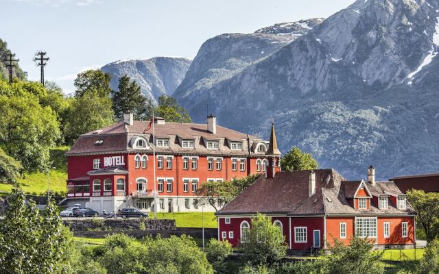 Tyssedal Hotel вид на фасад