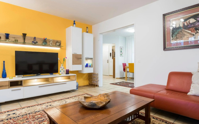 Cozy, Large, Modern, Apartment - in Basel