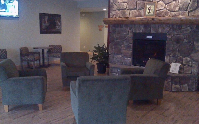 Junction Inn Suites & Conference Center