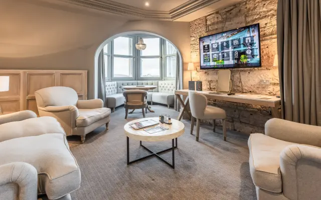 The Scotsman Hotel