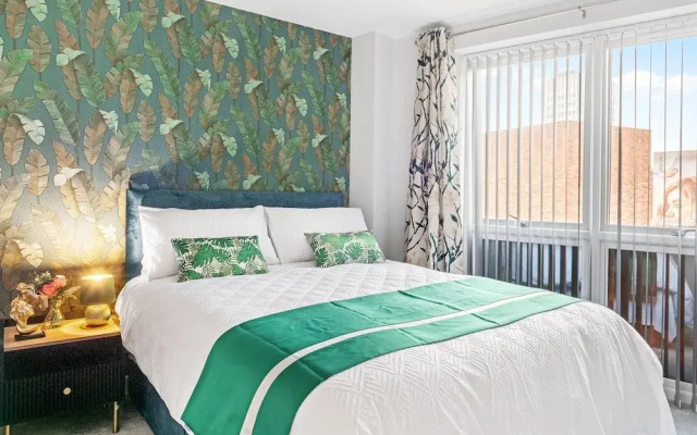Luxury Leicester Apartment Retreat