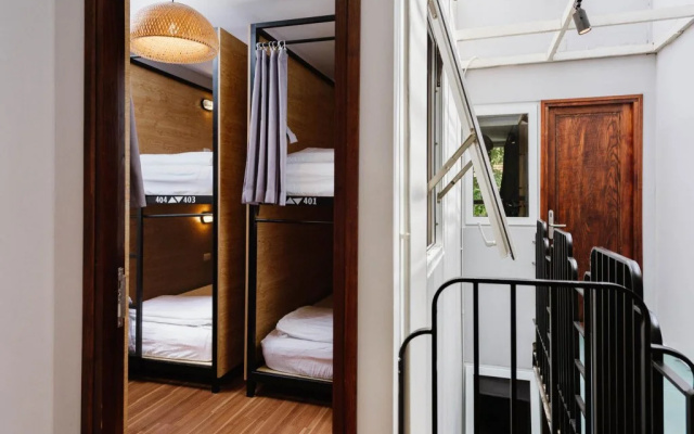 Bedgasm Hostel