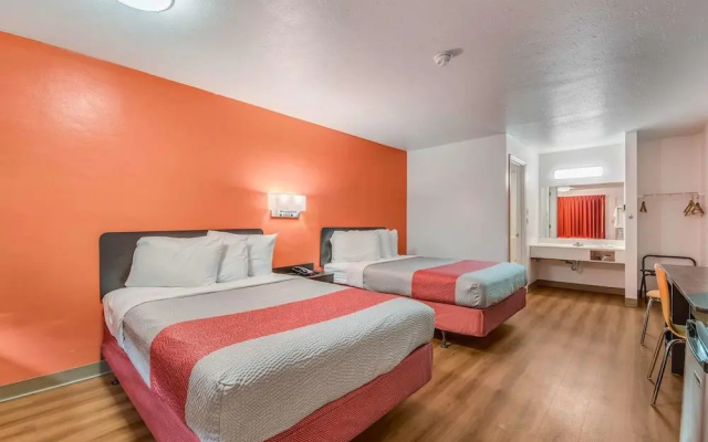 Motel 6 Attalla, AL GA