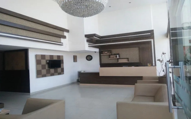 Itsy By Treebo - Greenwood Inn And Suites Near Mysore Palace