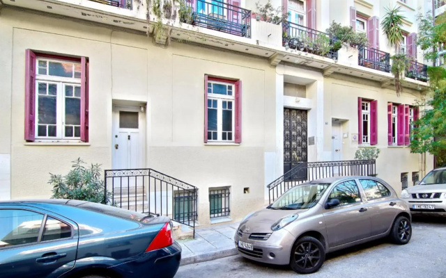 Beautiful apartment next to Acropolis