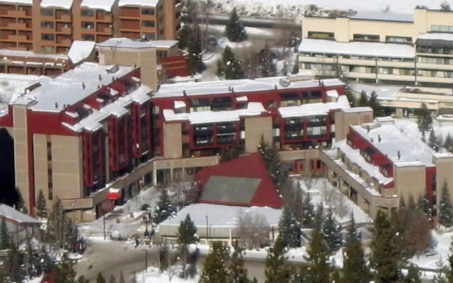Mountain Plaza at Center Village by Copper Mountain Lodging